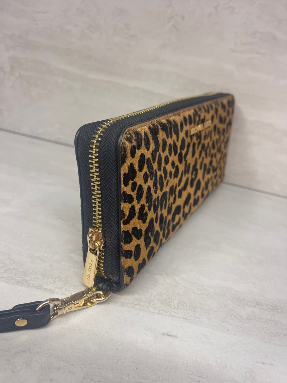 Michael Kors Continental Wallet/Wristlet Cheetah Print Black Calf Hair - Picture 3 of 6